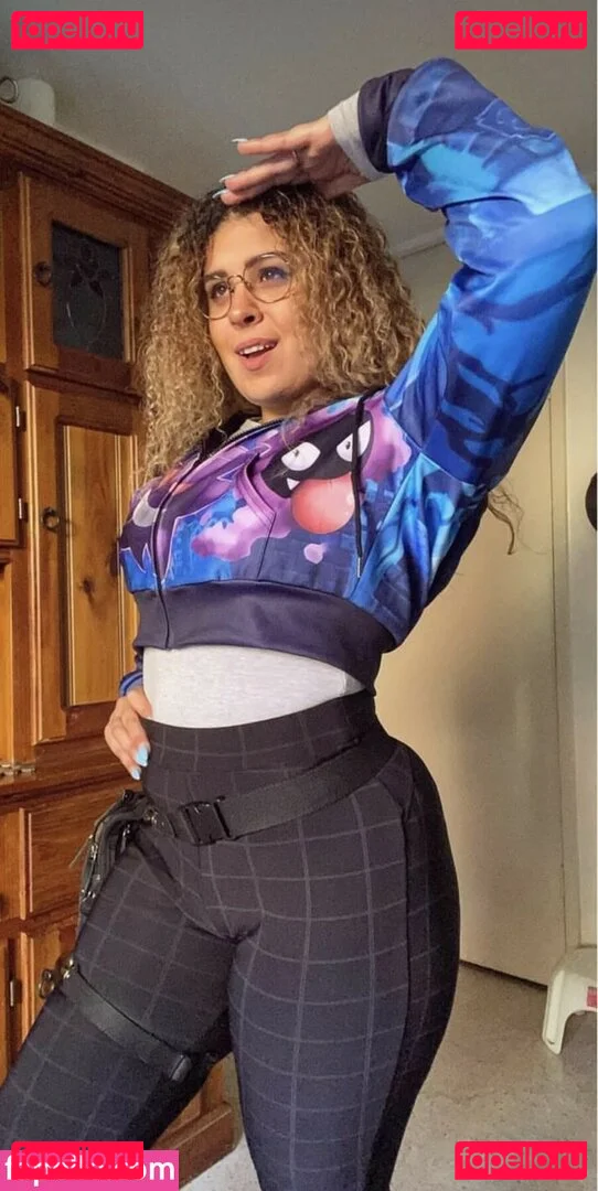 JustYeliz Onlyfans Photo Gallery 