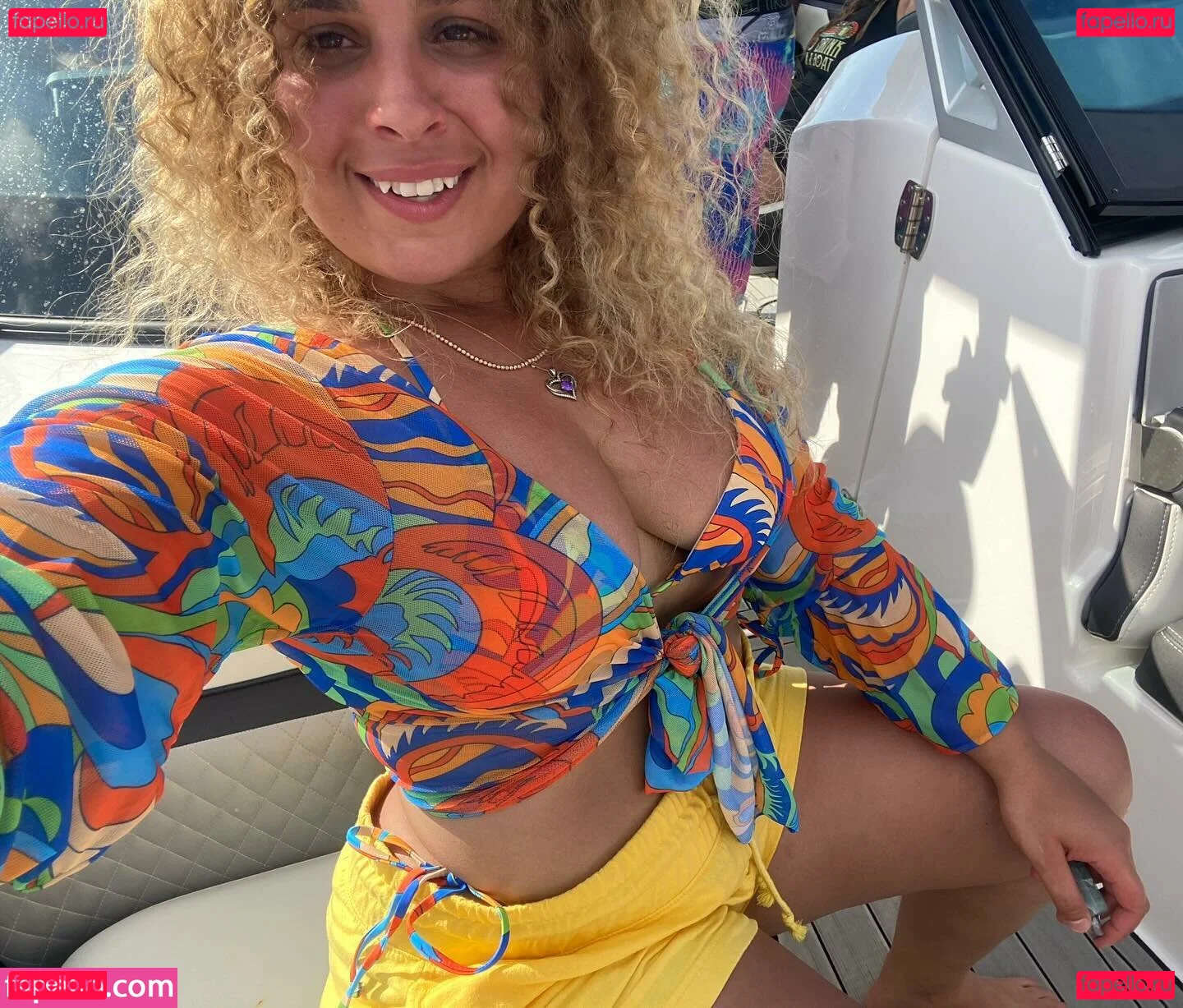 JustYeliz Onlyfans Photo Gallery 