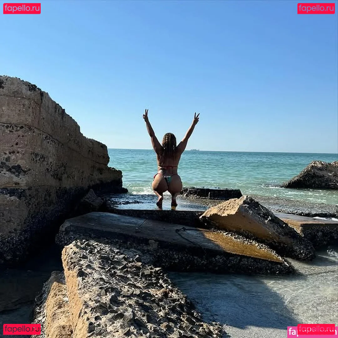 JustYeliz Onlyfans Photo Gallery 