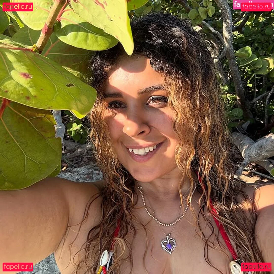 JustYeliz Onlyfans Photo Gallery 