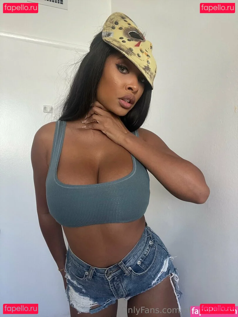 phoenixskye Onlyfans Photo Gallery 