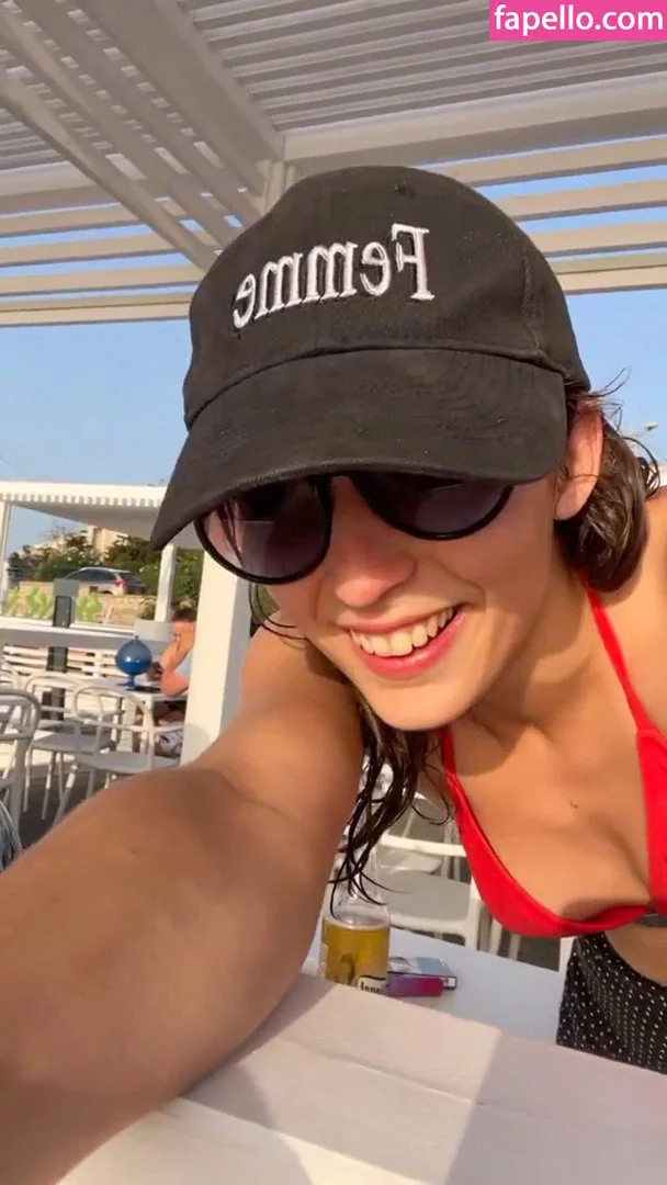 Lucie Bourdeu Onlyfans Photo Gallery 