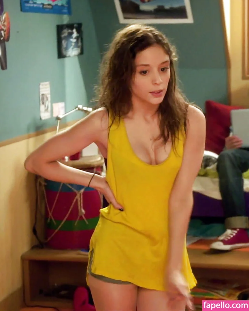 Lucie Bourdeu Onlyfans Photo Gallery 