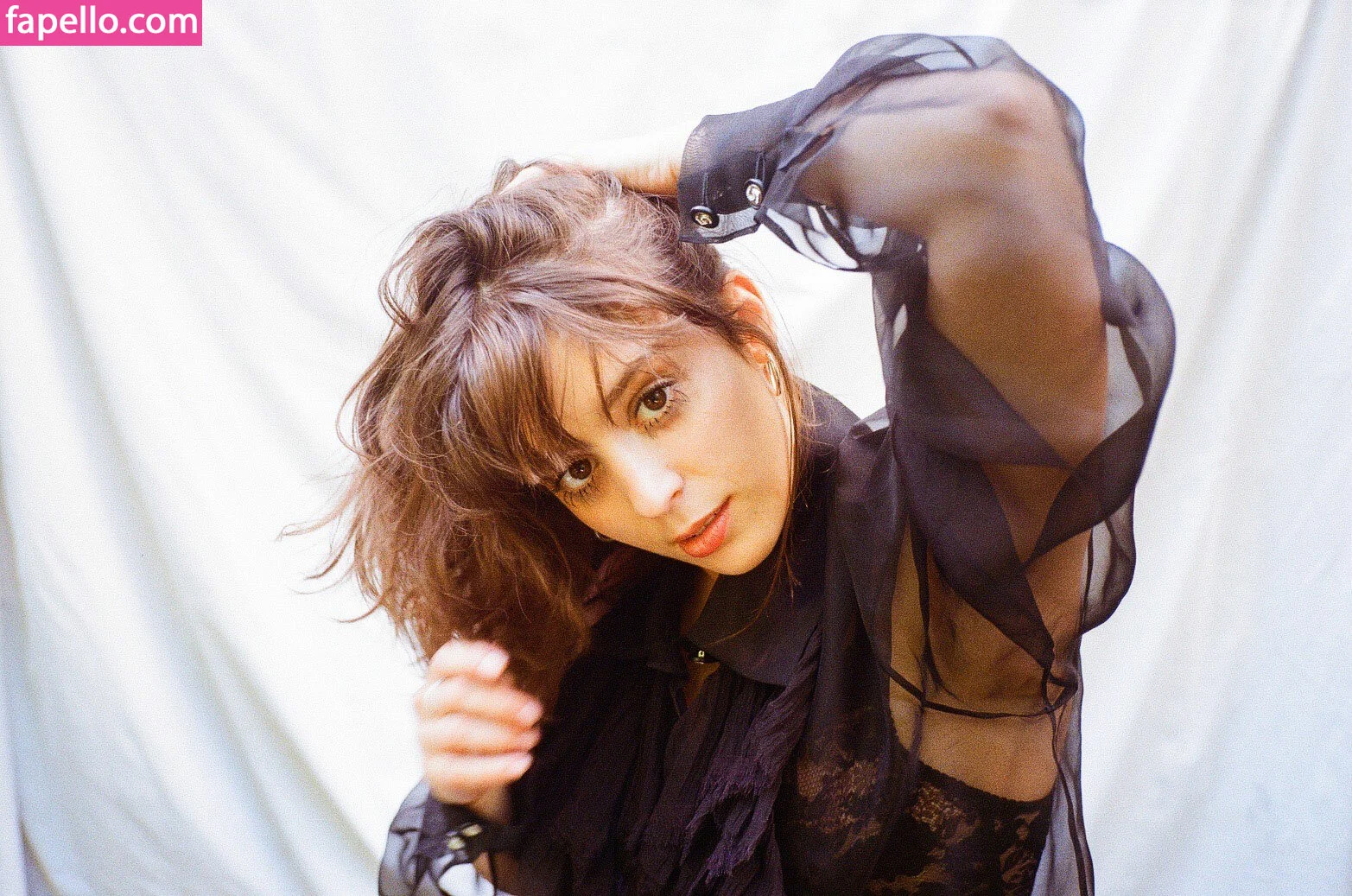 Lucie Bourdeu Onlyfans Photo Gallery 