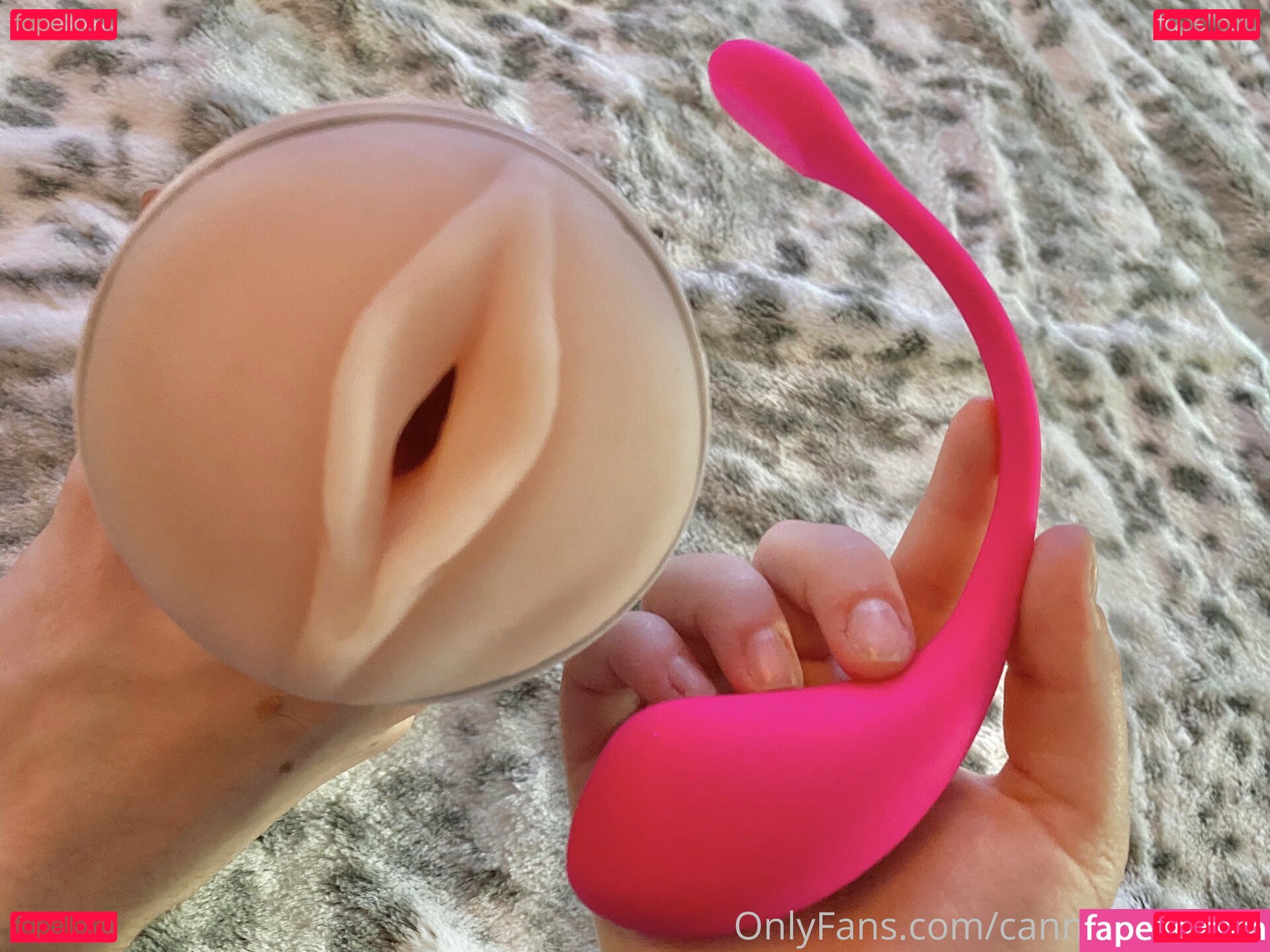 beg4itbaby / cannacouple69 Onlyfans Photo Gallery 