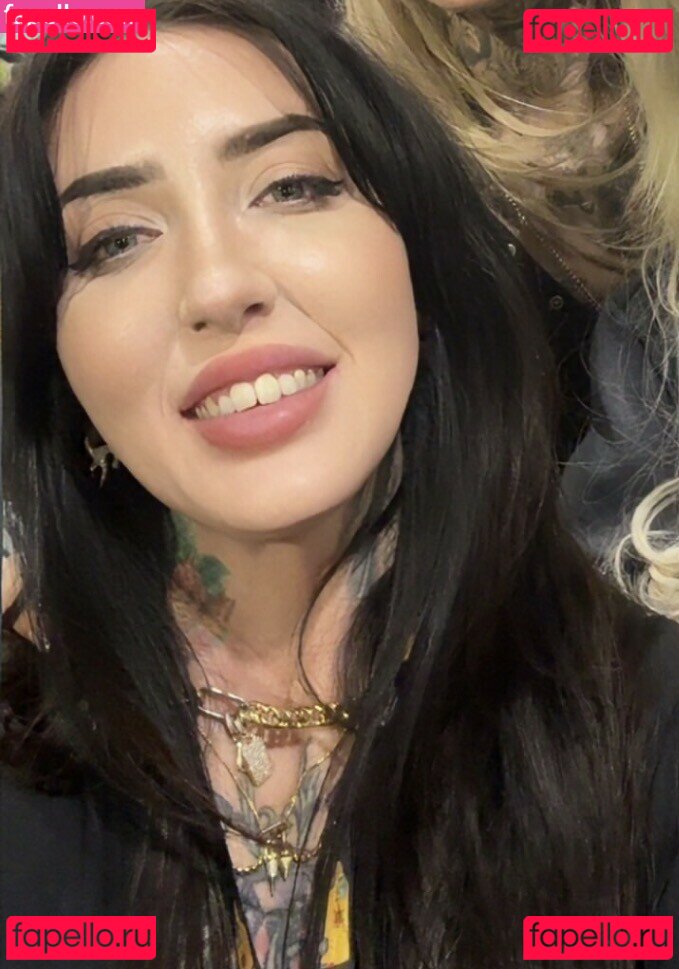 Jen Flats / Lilflats Onlyfans Photo Gallery 