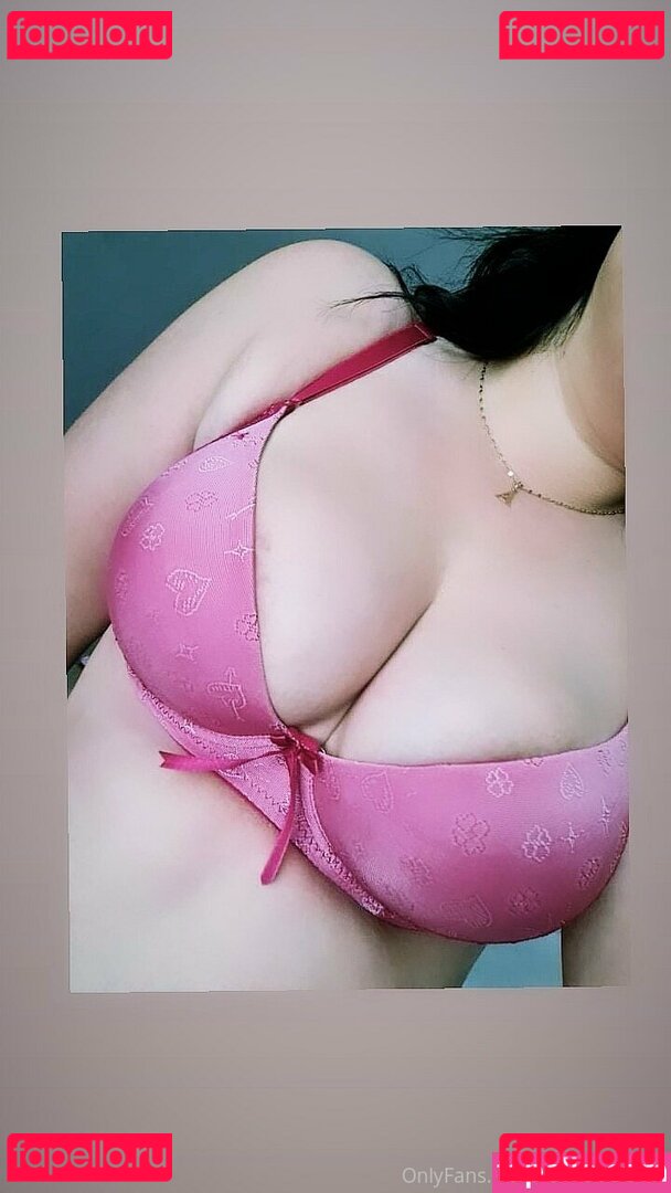 honeybe.e / imjustahoneybee Onlyfans Photo Gallery 