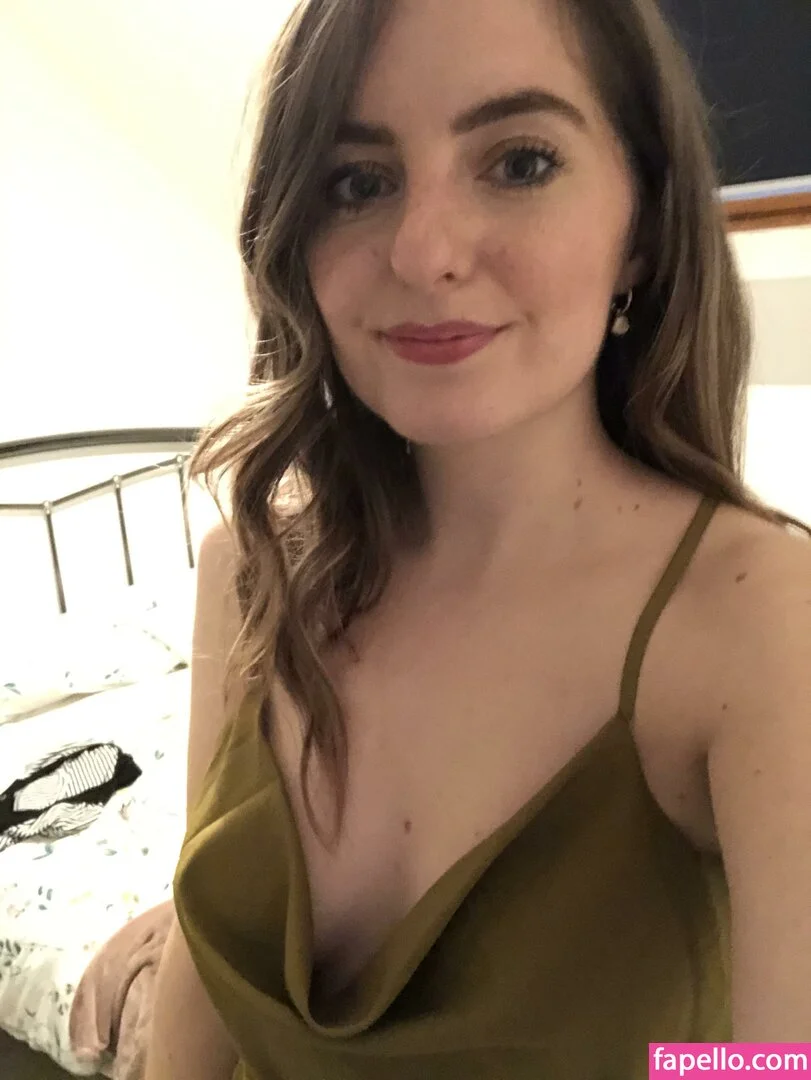 Averytinyleaf Onlyfans Photo Gallery 