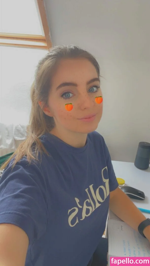 Averytinyleaf Onlyfans Photo Gallery 