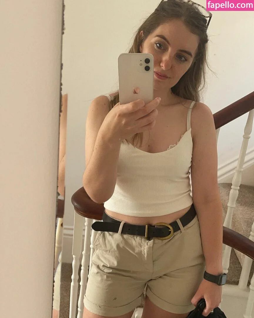 Averytinyleaf Onlyfans Photo Gallery 