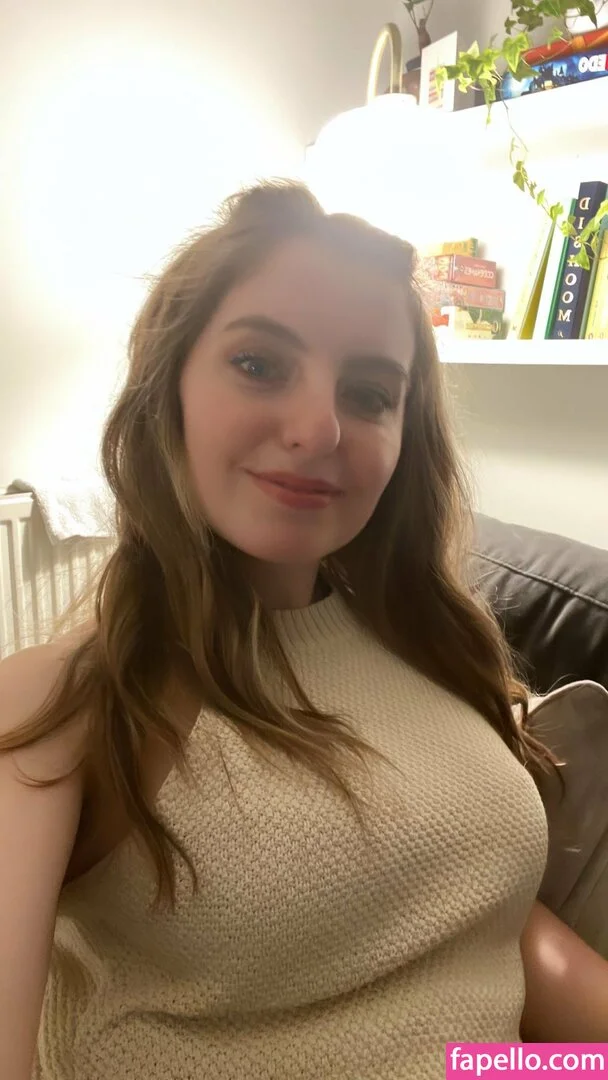 Averytinyleaf Onlyfans Photo Gallery 