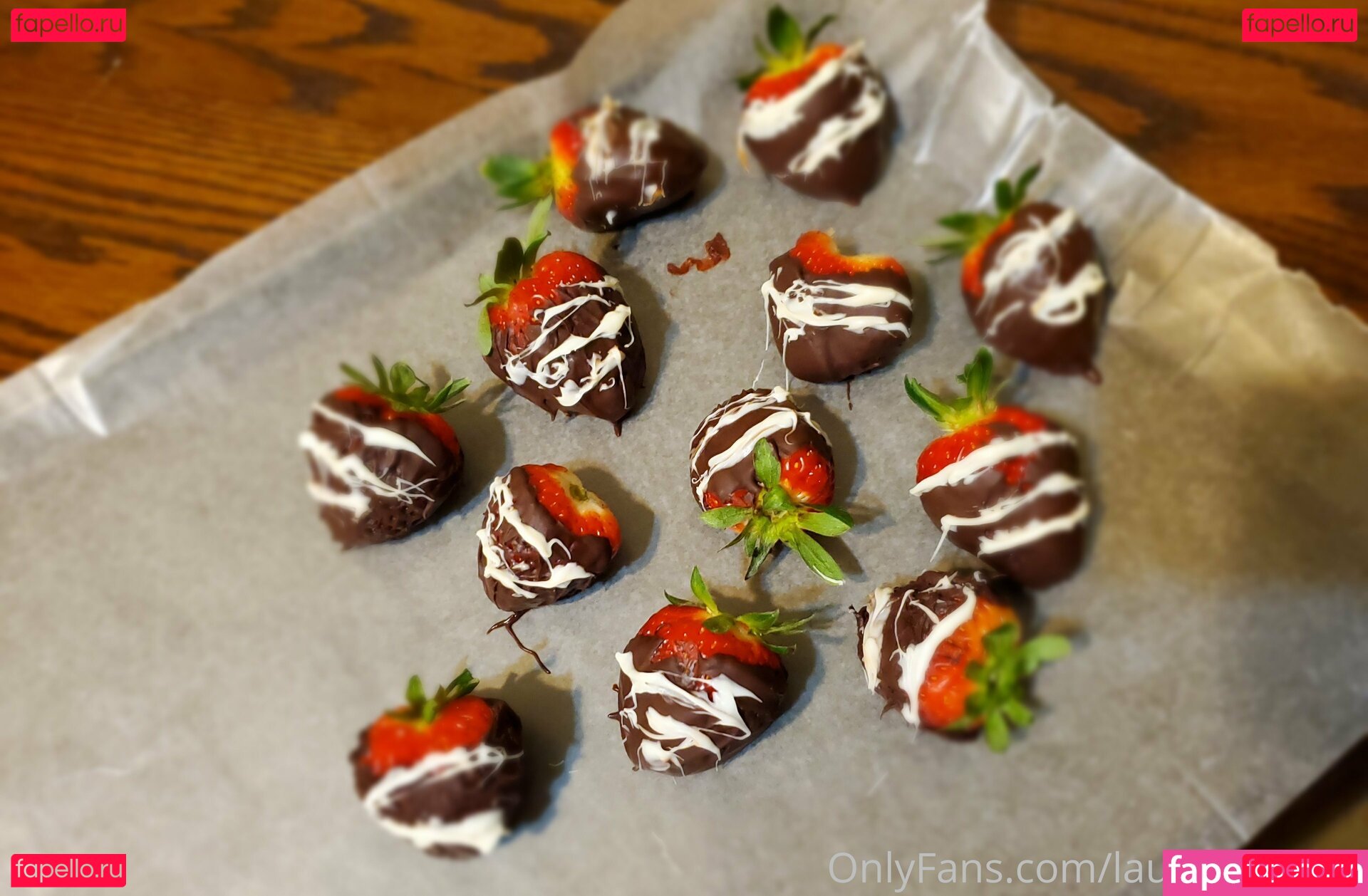 laurajohnson_mua / the.laurajohnson Onlyfans Photo Gallery 