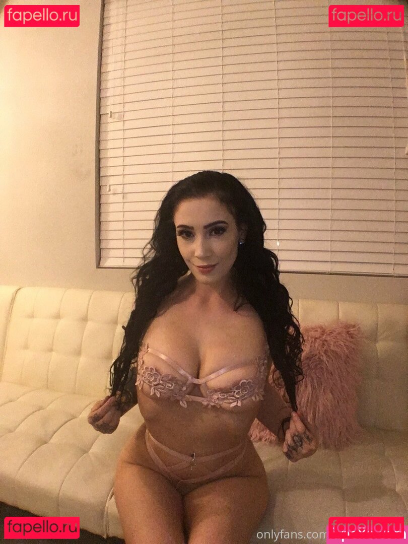 noelleeaston / noelleshow Onlyfans Photo Gallery 