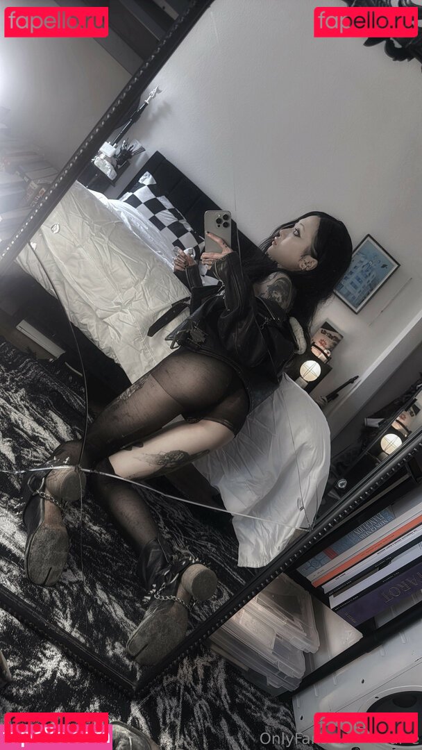 yeul_e / yeule Onlyfans Photo Gallery 