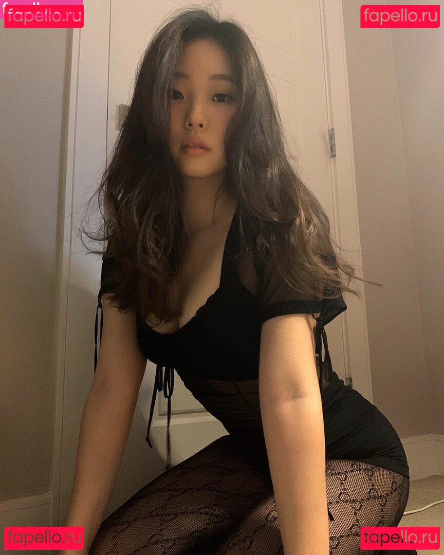 yojeong Onlyfans Photo Gallery 