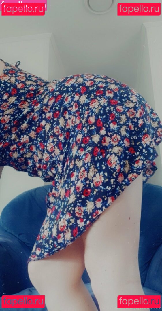 nemi_comics / nemimontoya Onlyfans Photo Gallery 