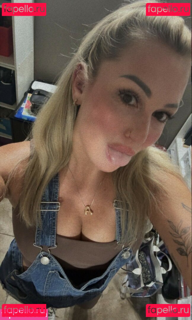 aalannajade / anunknowngalaxy Onlyfans Photo Gallery 