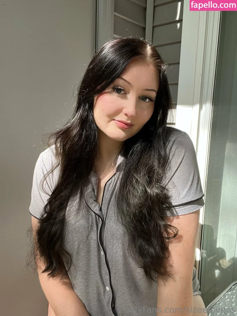 Sizeelevens Onlyfans Photo Gallery 