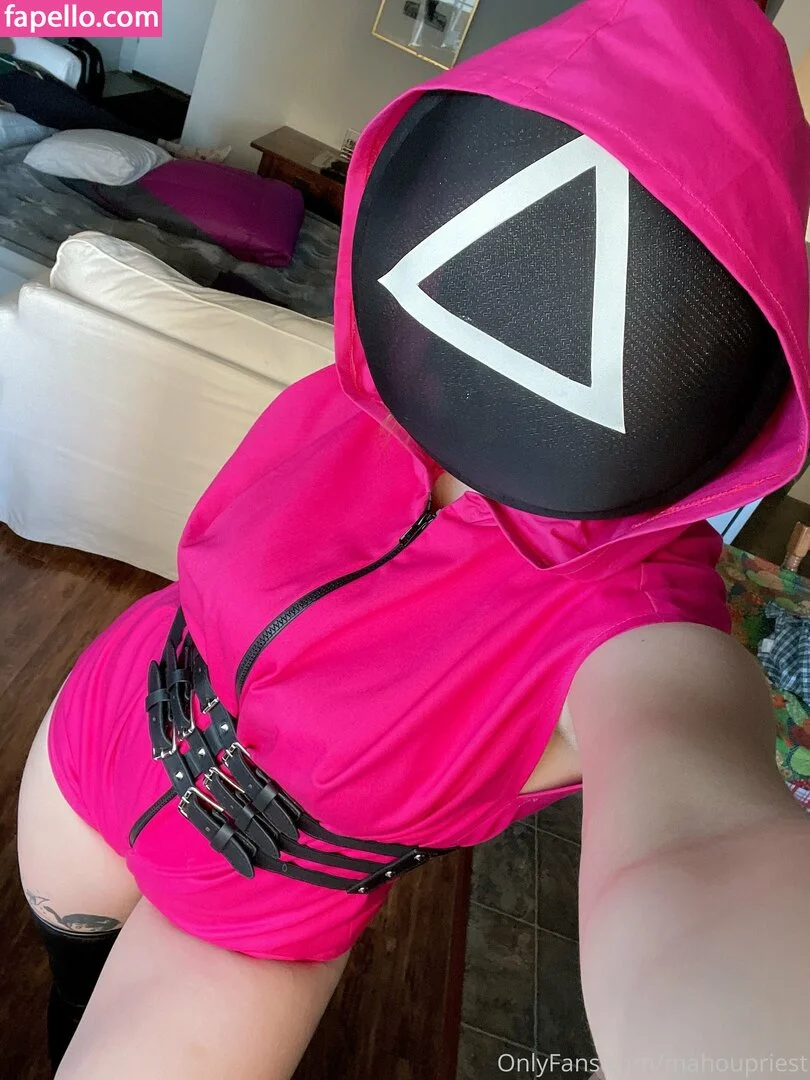 mahoupriest Onlyfans Photo Gallery 