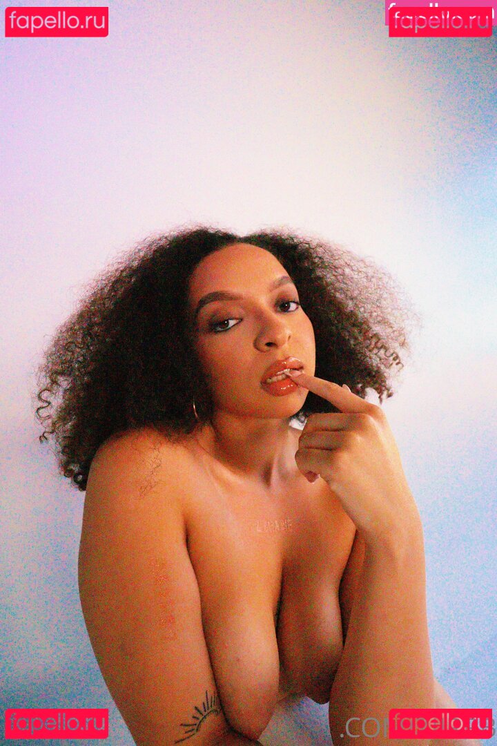 Ziirrb Onlyfans Photo Gallery 