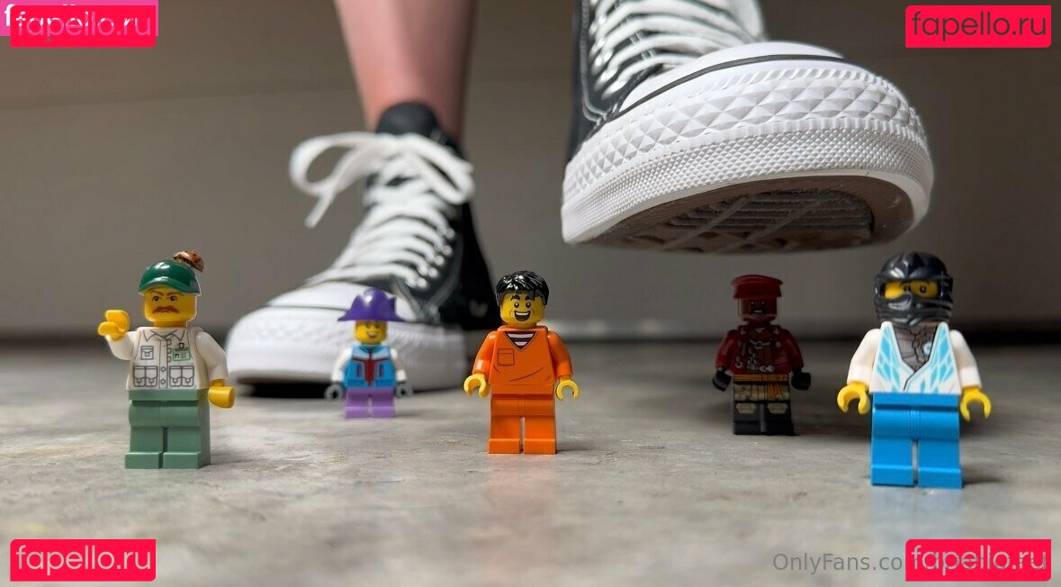 briabigfeet Onlyfans Photo Gallery 