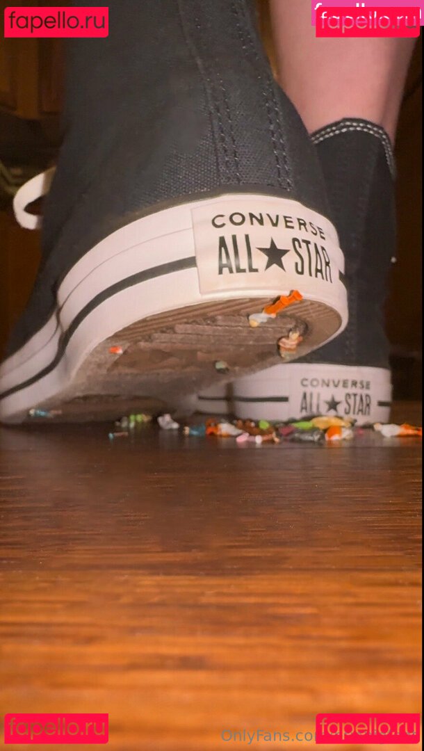 briabigfeet Onlyfans Photo Gallery 