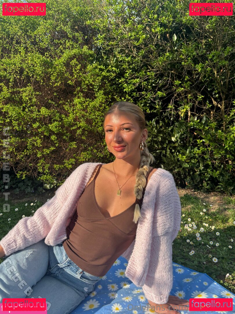 happyluna Onlyfans Photo Gallery 