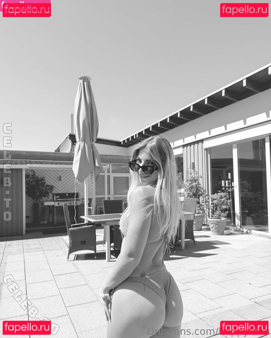 happyluna Onlyfans Photo Gallery 