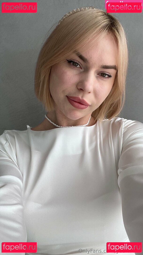 nicole.your.kitty / yourkittys Onlyfans Photo Gallery 