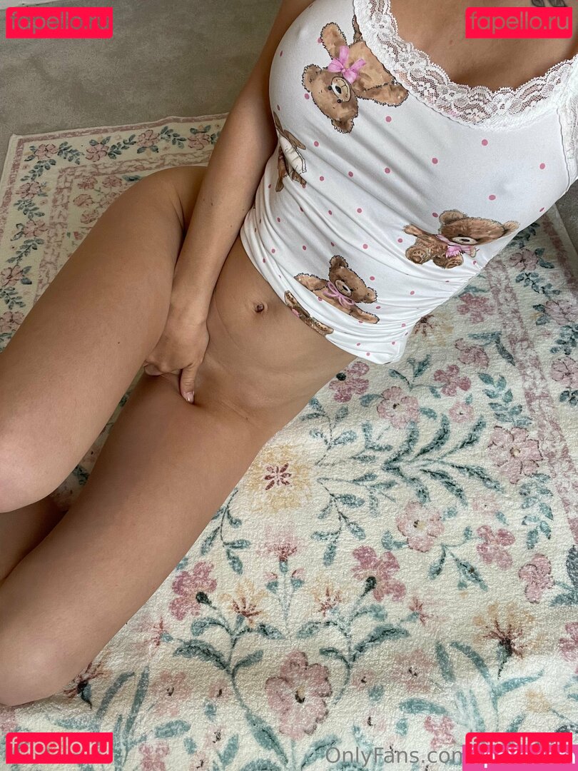 lottielake Onlyfans Photo Gallery 