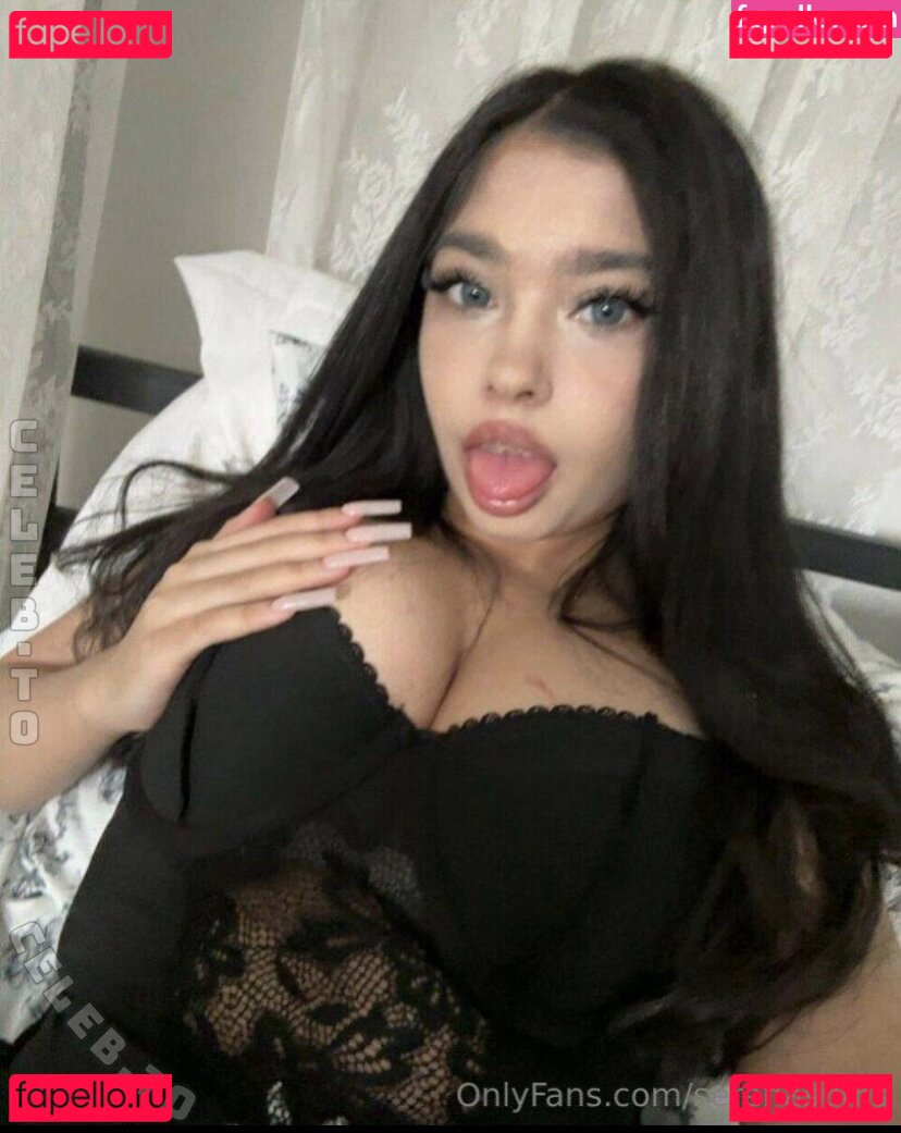 Serenasums / serenaasums Onlyfans Photo Gallery 