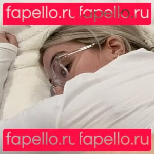 Jen Brett / therealjenbretty Onlyfans Photo Gallery 