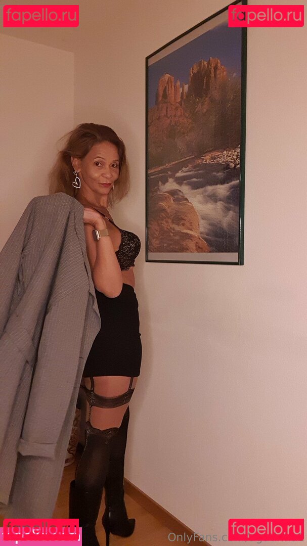 agatinha2 / nin.agatinha2 Onlyfans Photo Gallery 