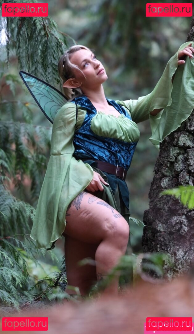 littlemissbunda / sennawhitemanfit Onlyfans Photo Gallery 