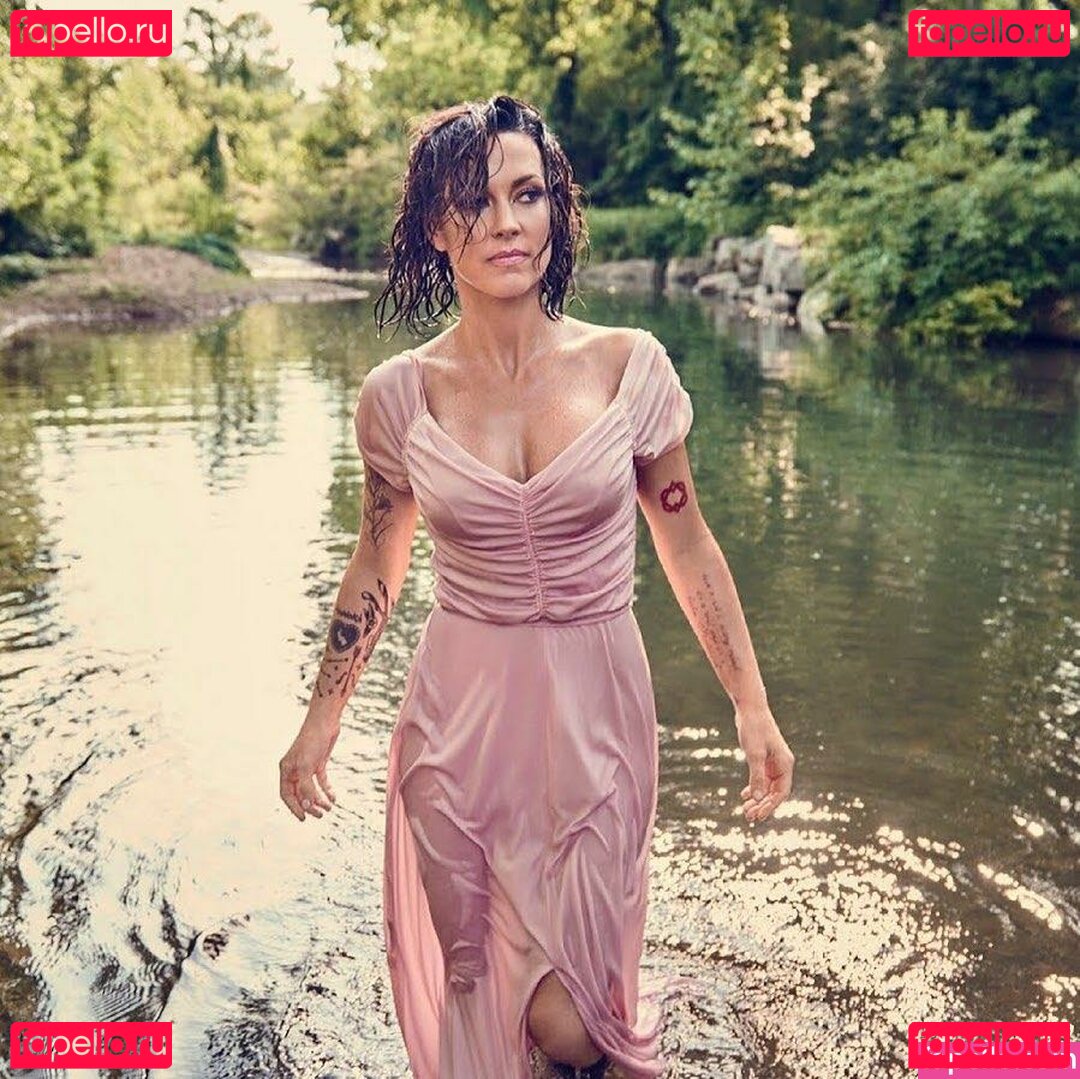 Amanda Shires / amandapearlshires Onlyfans Photo Gallery 