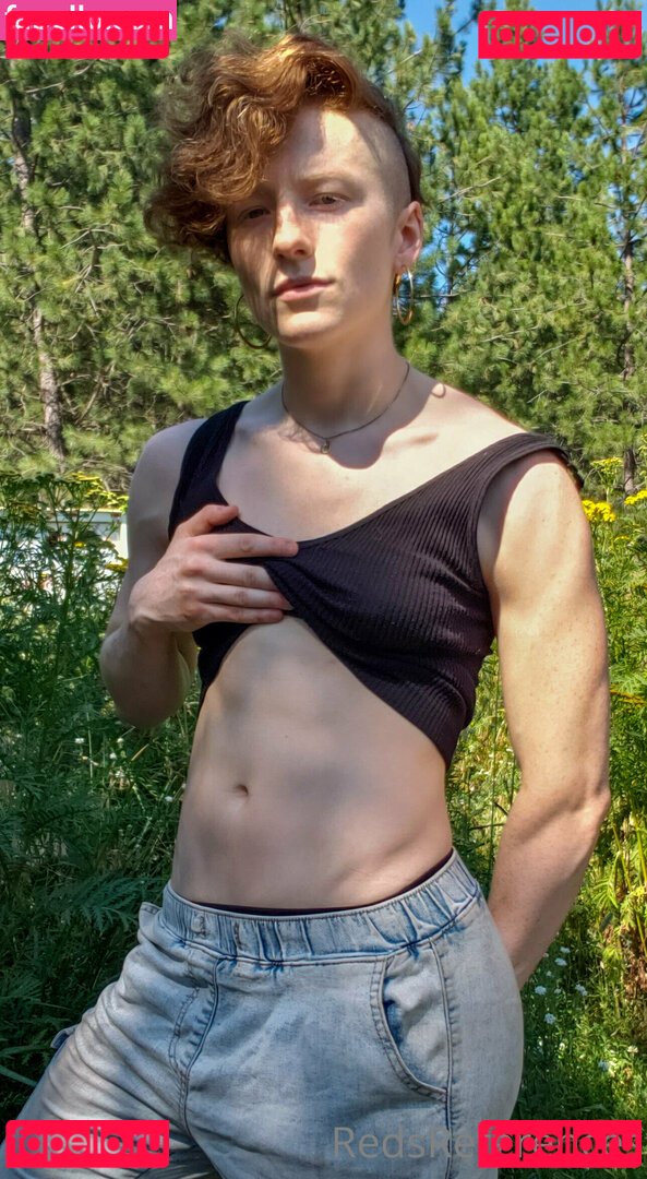 reddoodles2 / reddoodlesart / redsreferences Onlyfans Photo Gallery 