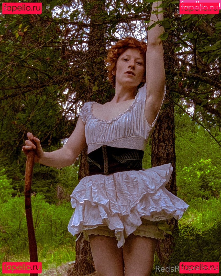 reddoodles2 / reddoodlesart / redsreferences Onlyfans Photo Gallery 