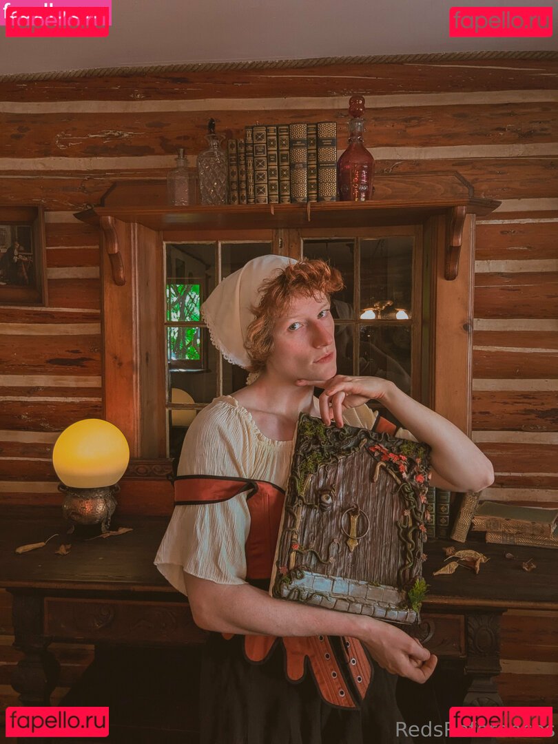 reddoodles2 / reddoodlesart / redsreferences Onlyfans Photo Gallery 