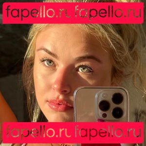 Roxy Handley / roxannabananaa / roxy.handley Onlyfans Photo Gallery 