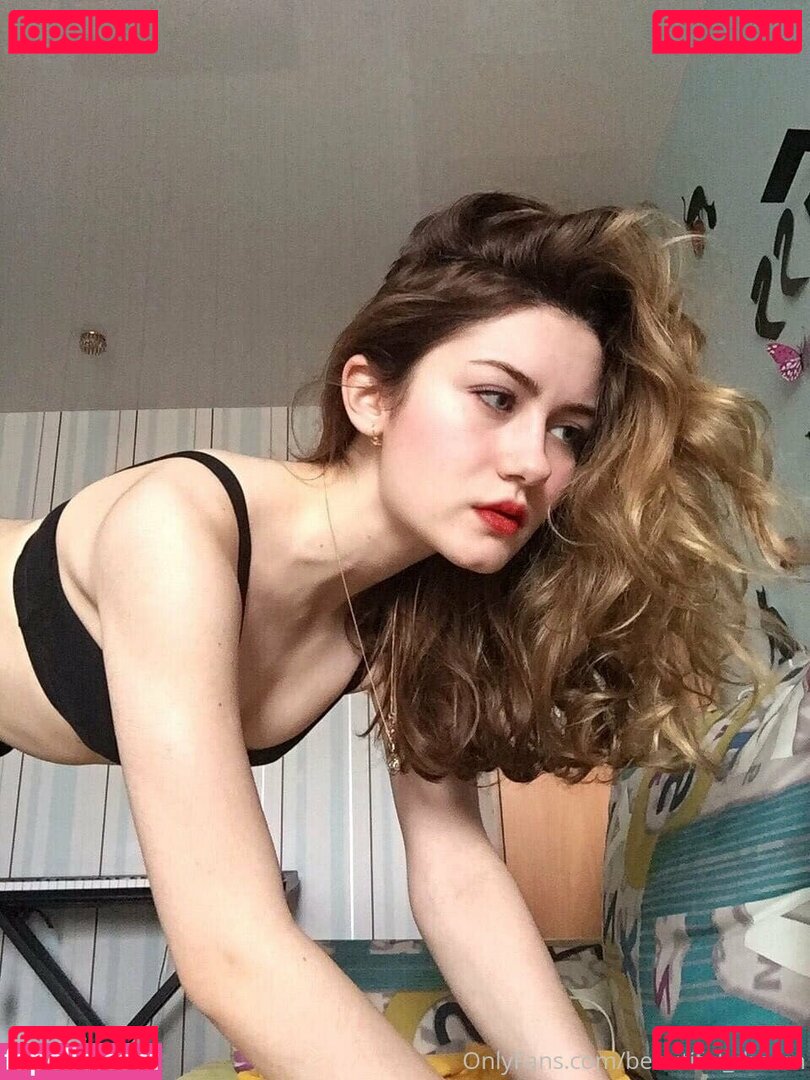 Anna / Funnymaxbanny / veryniceice / veryyniicee_love Onlyfans Photo Gallery 