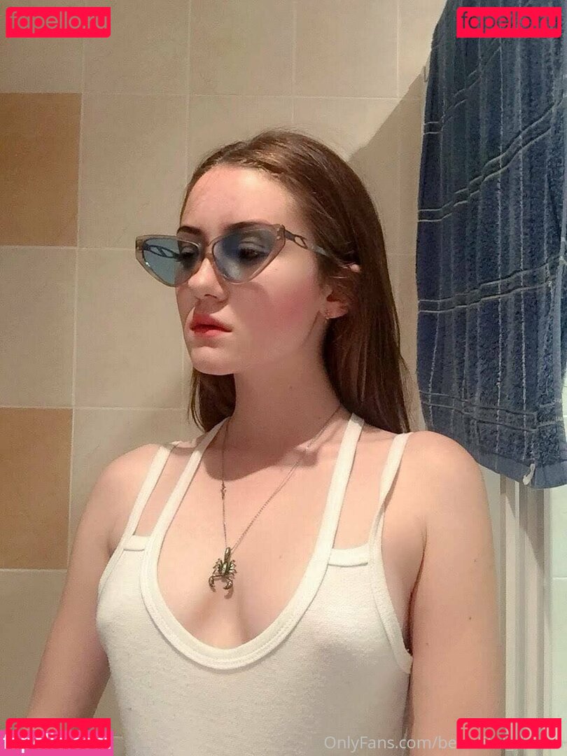 Anna / Funnymaxbanny / veryniceice / veryyniicee_love Onlyfans Photo Gallery 