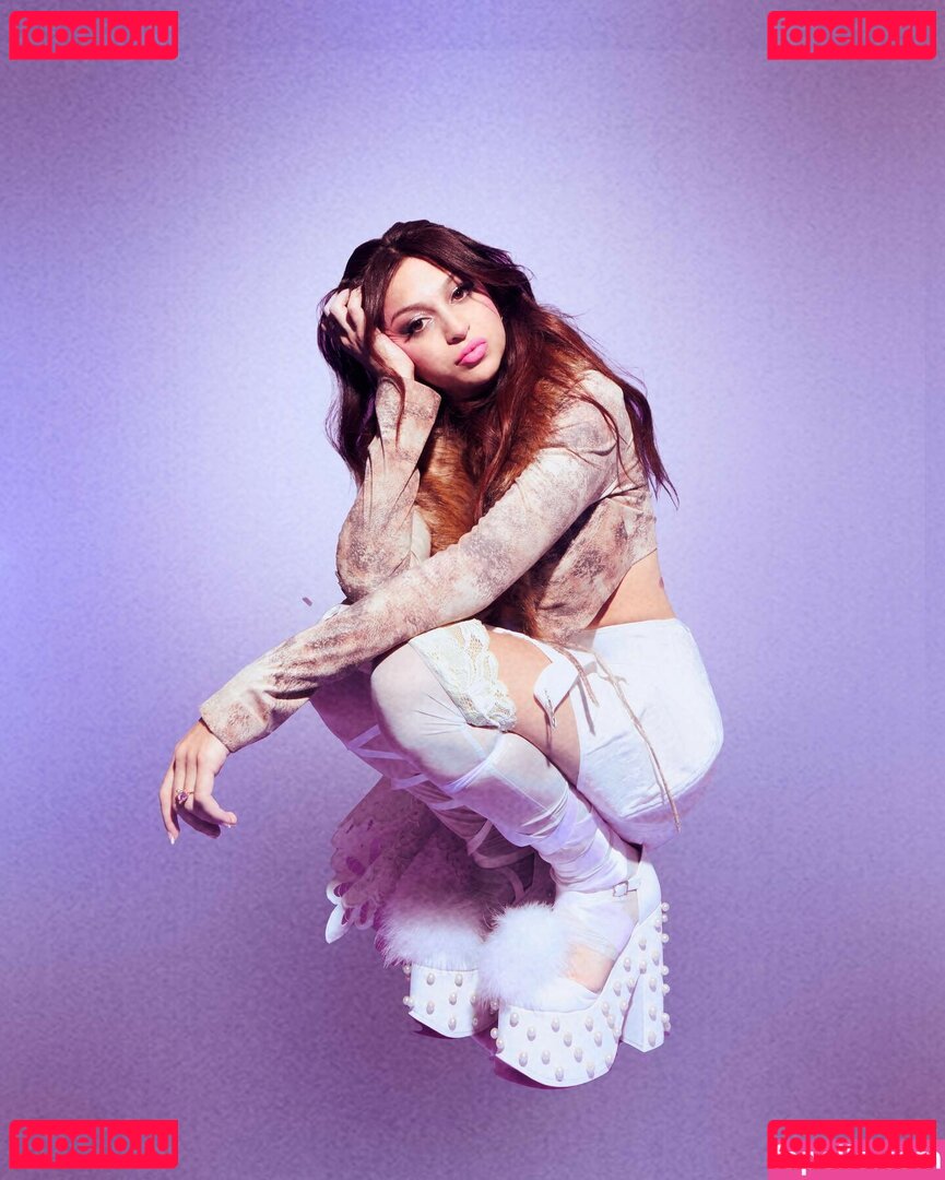 Josie Totah / josietotah Onlyfans Photo Gallery 