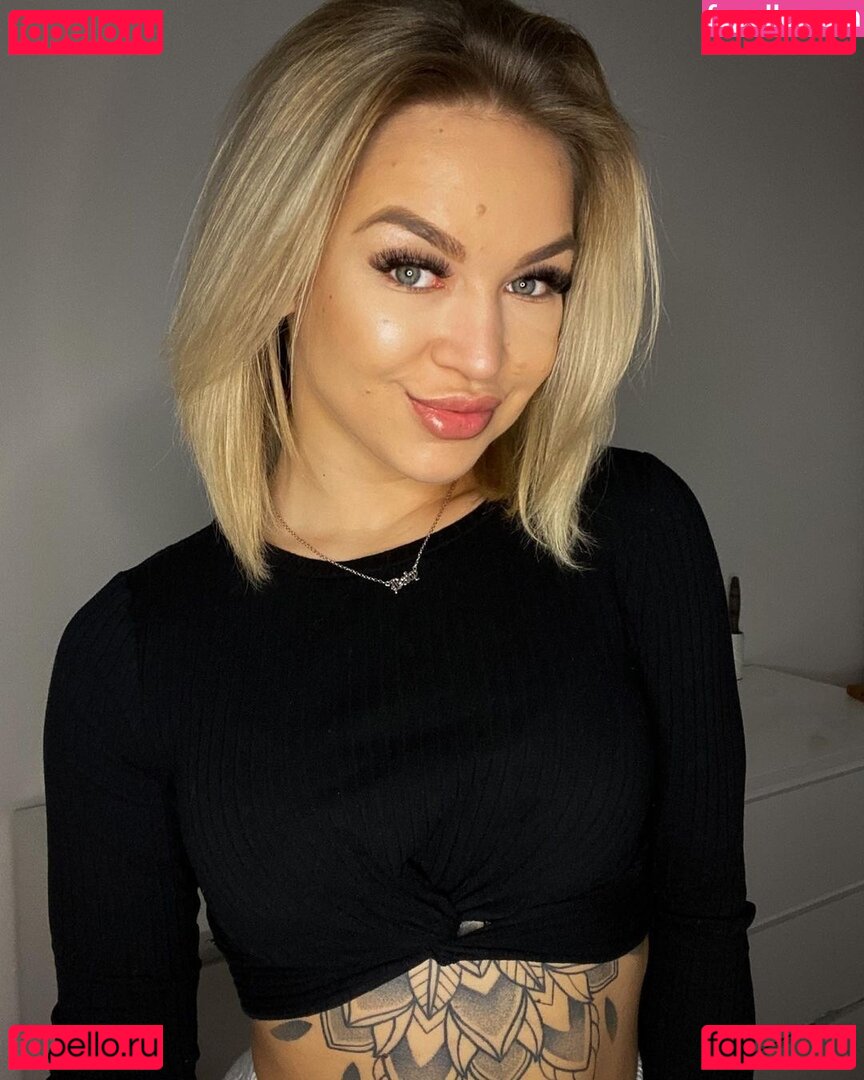 deni.dream_ / denidream Onlyfans Photo Gallery 