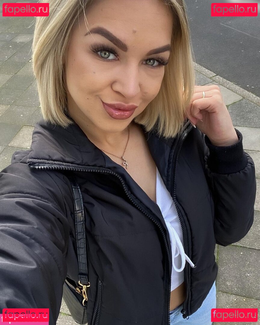 deni.dream_ / denidream Onlyfans Photo Gallery 