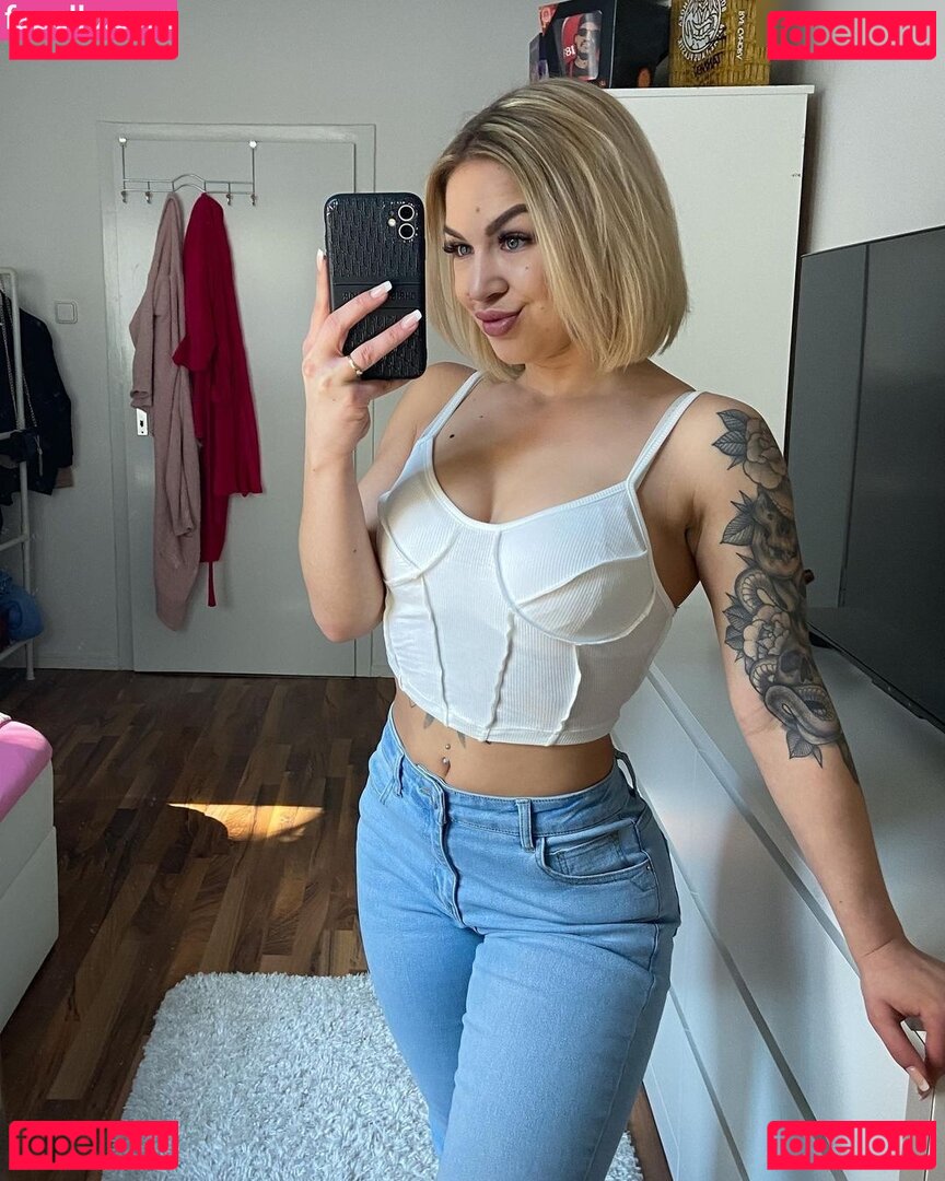 deni.dream_ / denidream Onlyfans Photo Gallery 