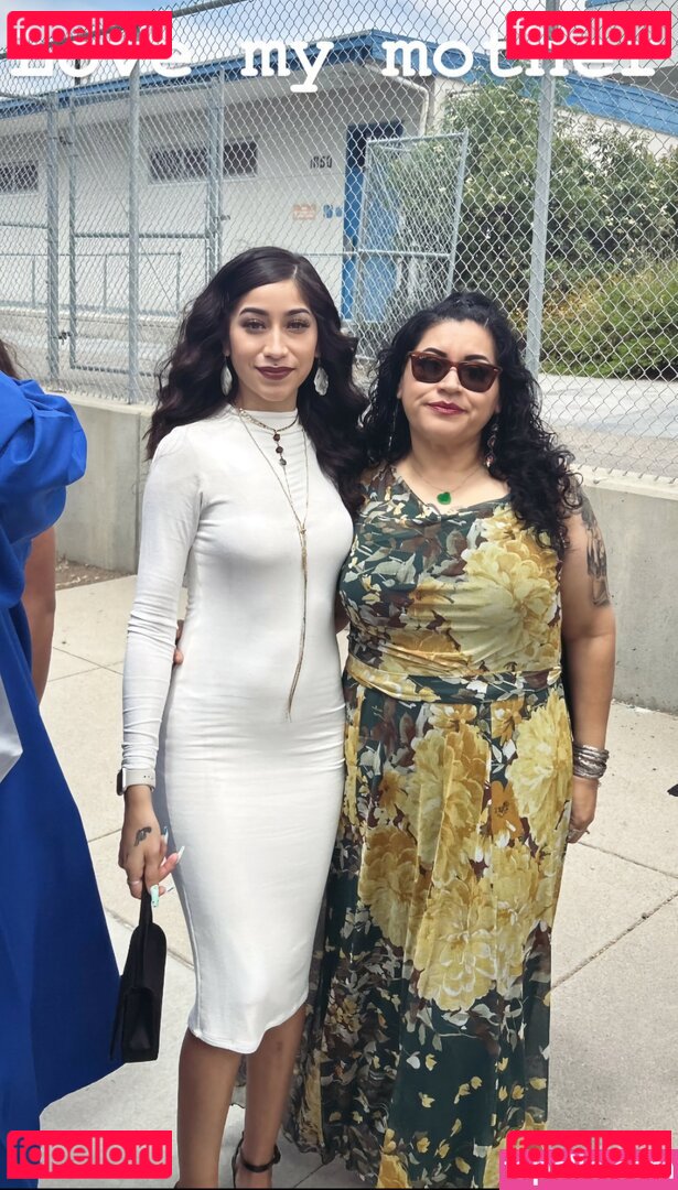 miche4575 / michelitahh Onlyfans Photo Gallery 