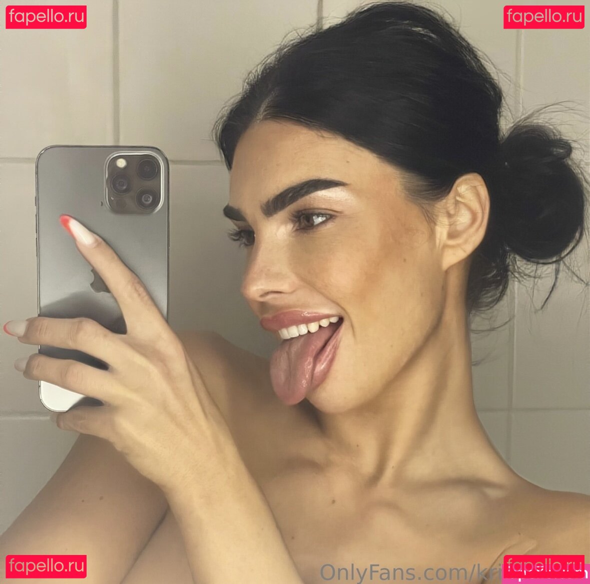 Krissiswrld Onlyfans Photo Gallery 