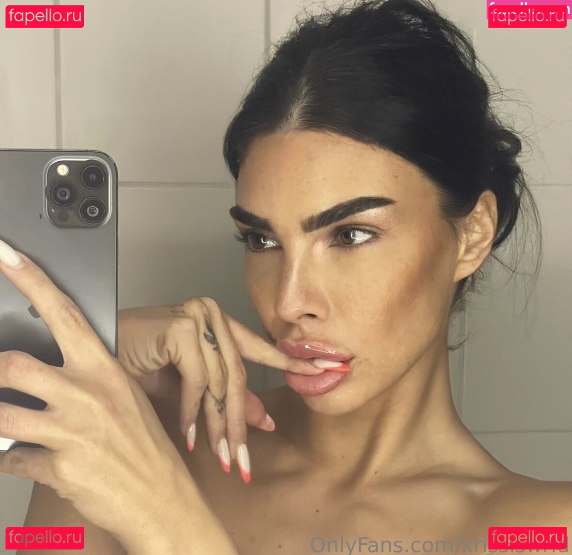 Krissiswrld Onlyfans Photo Gallery 