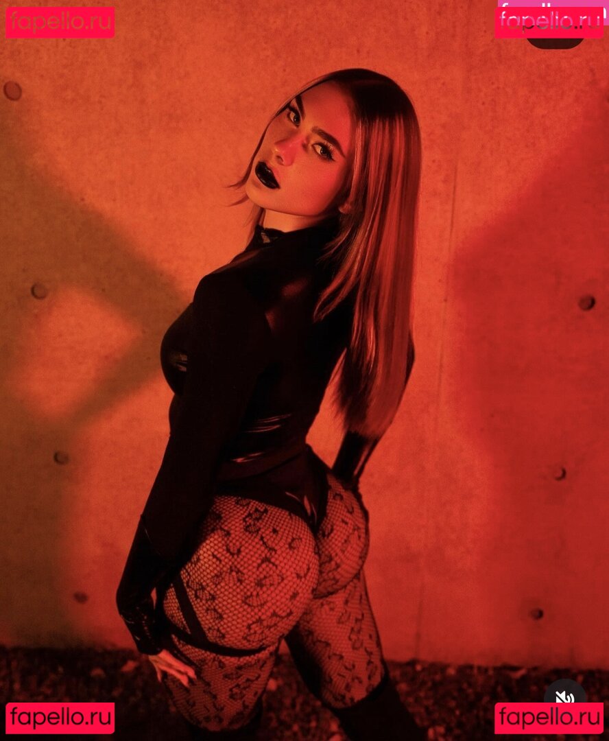 Analena.lz / anabelleofficial Onlyfans Photo Gallery 