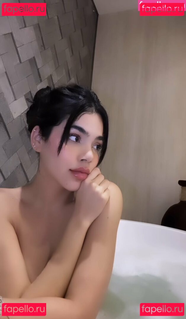 Kenia Os / keniamusicr / keniaos Onlyfans Photo Gallery 